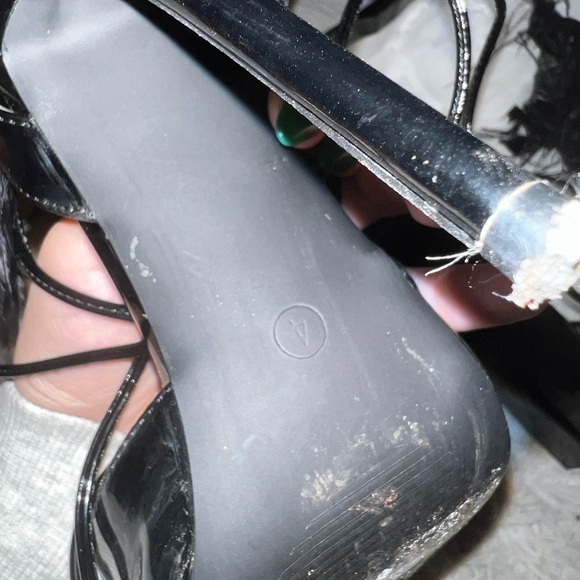 Prettylittlething black heels - Picture 4 of 6